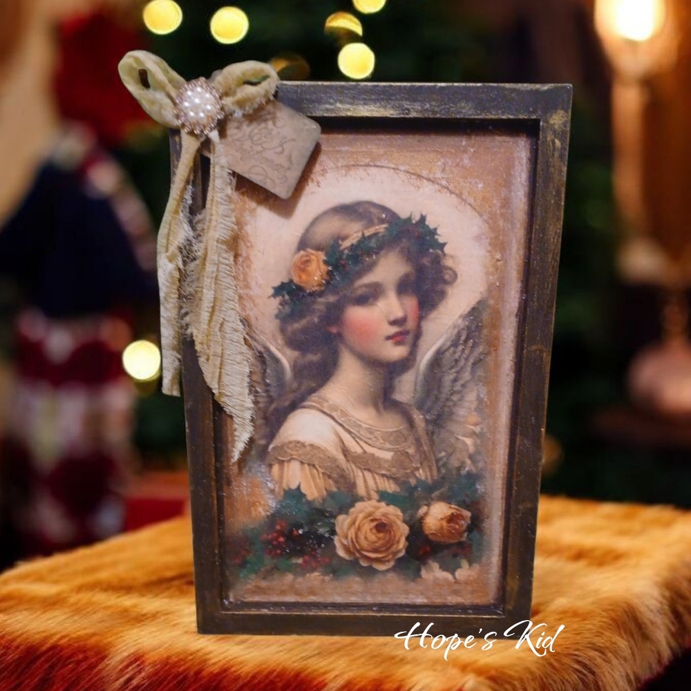 Elegant Angel Framed Art with Gold and Green Details - Picture 3 of 3